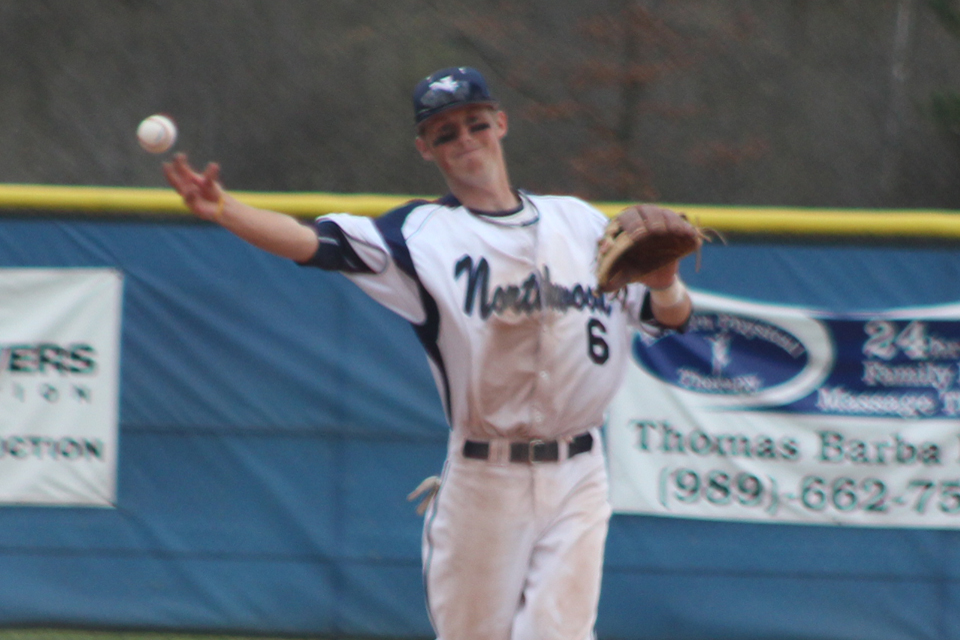 Baseball Drops Season Finale At Findlay 5-4