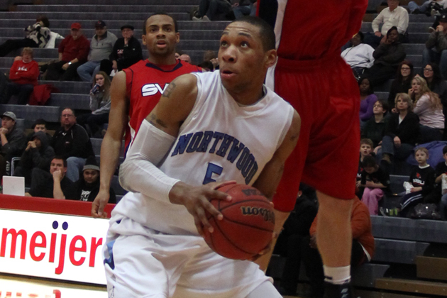 Men's Basketball Loses Exhibition Opener At Miami (OH) 76-71