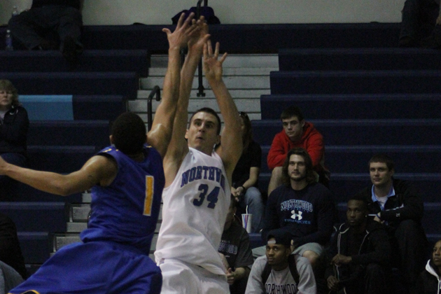 Men's Basketball Claims 64-55 Win Over Lake Superior State