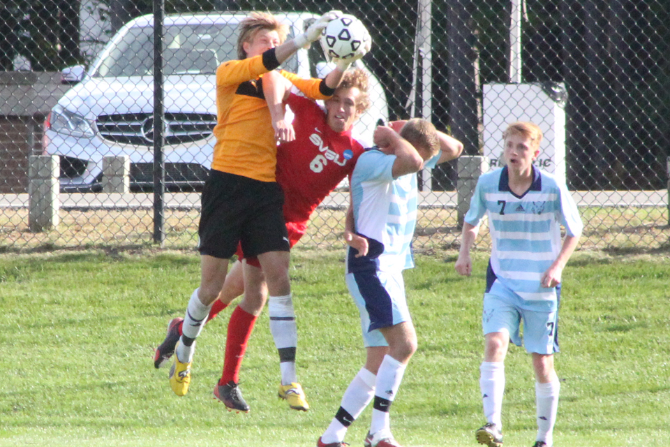 Men's Soccer Drop Contest 2-0 To Saginaw Valley