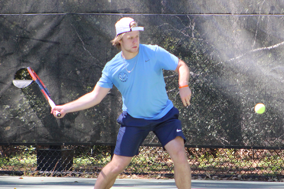 Men's Tennis Opens GLIAC Tournament With 5-1 Win Over Tiffin
