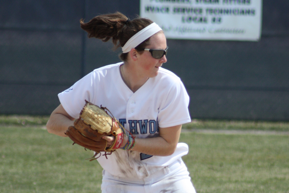 Softball Earns Split With Ashland