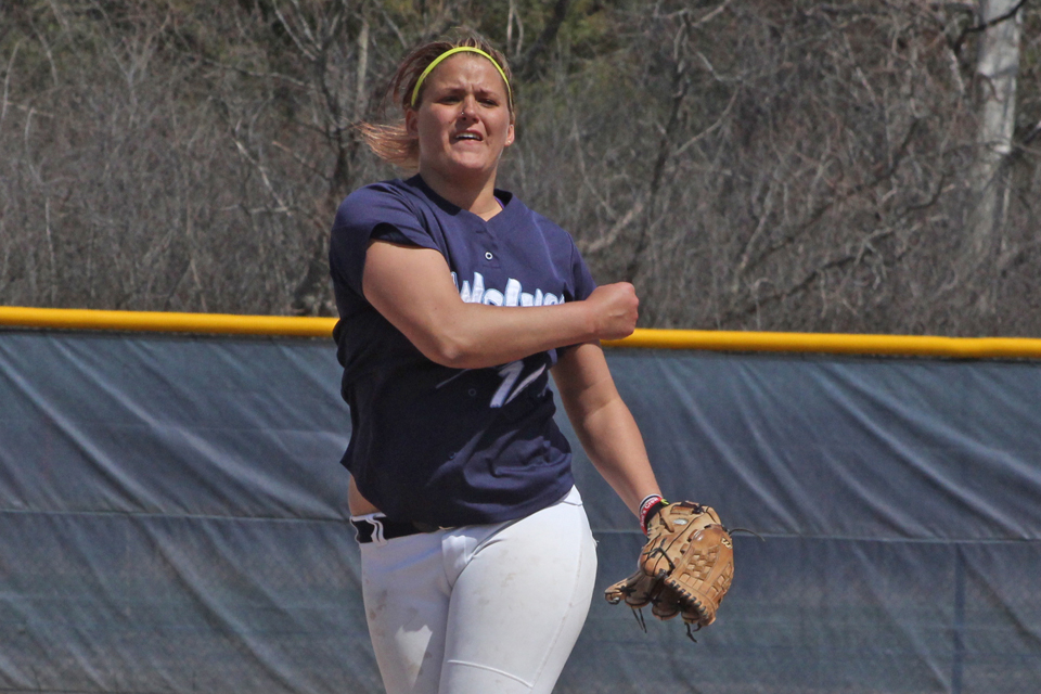 Softball Sweeps Lake Superior State
