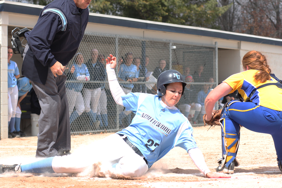 Stacey Klonowski Earns Second Team Capital One CoSIDA Academic All-American Honors