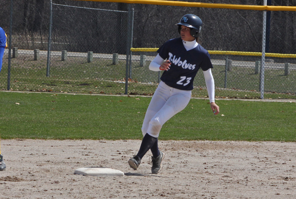 Softball Drops Final Two Games In Florida