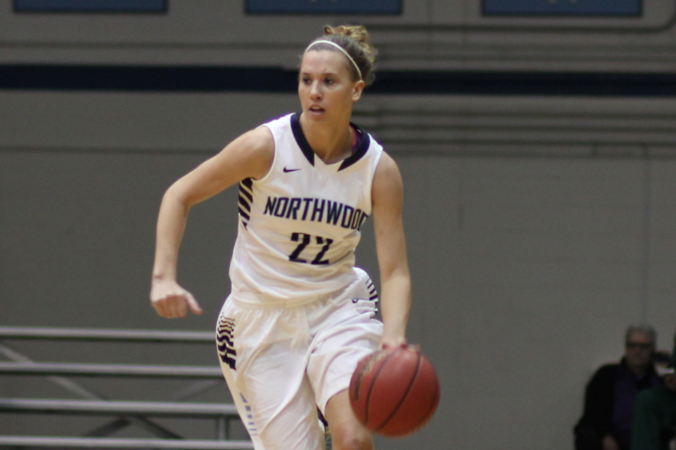 Women's Basketball Defeats Ferris State 66-57