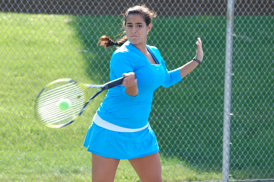 Women's Tennis Opens Season With 8-1 Win Over Hillsdale
