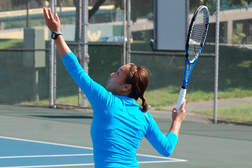Women's Tennis Defeats Findlay 9-0